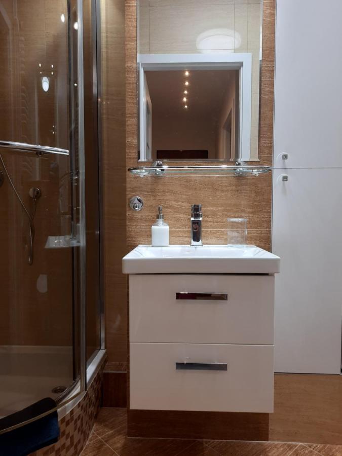 Апартаменты Apartament W Centrum Wroclawia Экстерьер фото